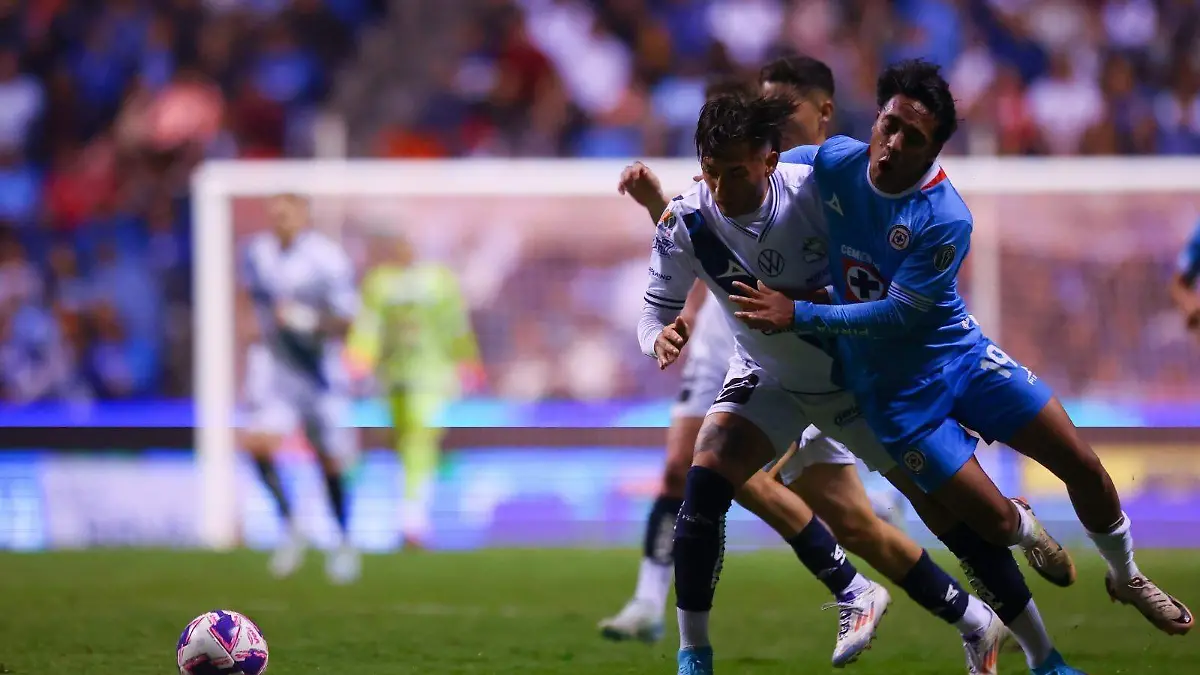 Sebastián Olmedo, para la afición del Puebla FC, le acabó costando un juego a su equipo